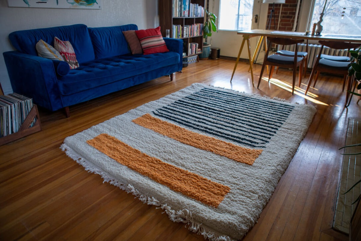 Shag rug with black and mustard color