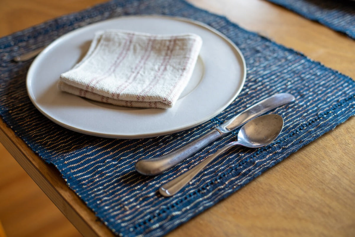Night blue placemat setting